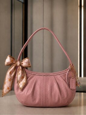 🎀 Vintage Y2K  Coach Ergo pleated leather hobo bag in a dusty pink color 🎀